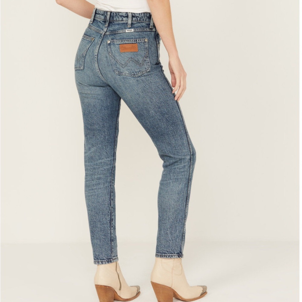 NWOT Wrangler Walker Blue Straight Leg Jeans